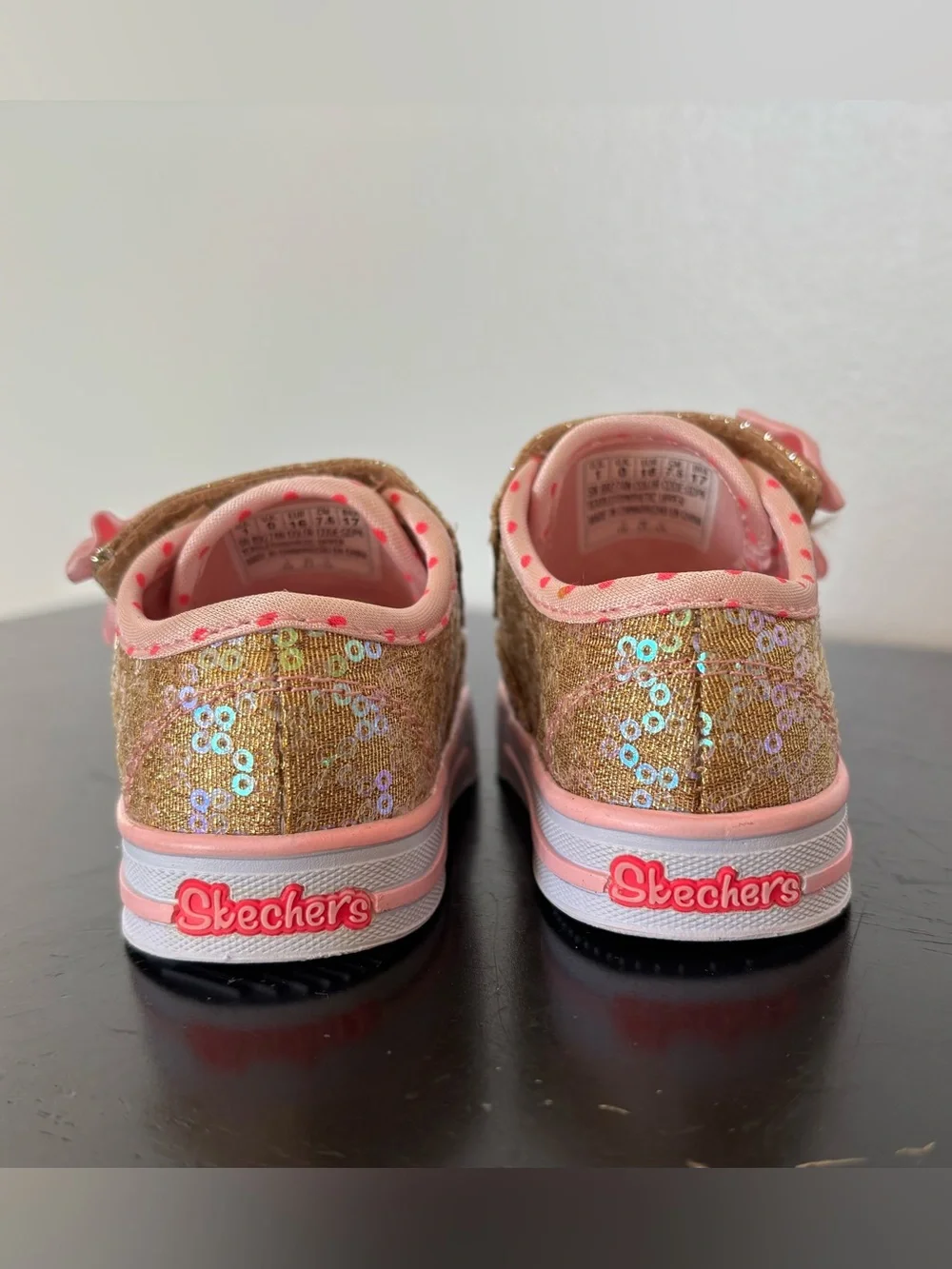 Skechers like new